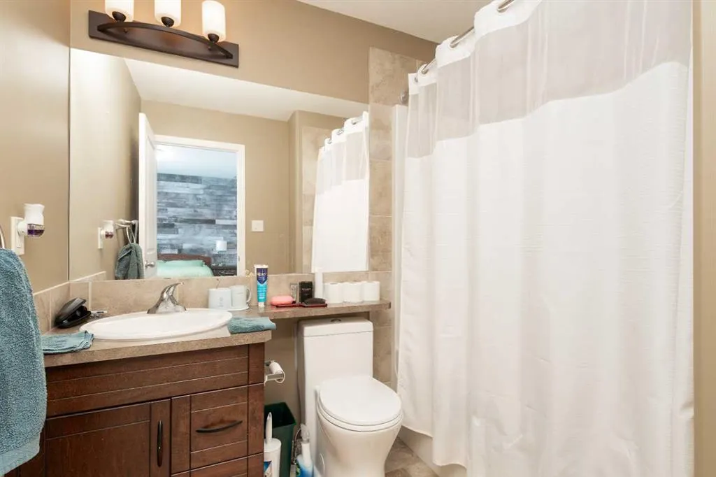 256 Sunridge Road W