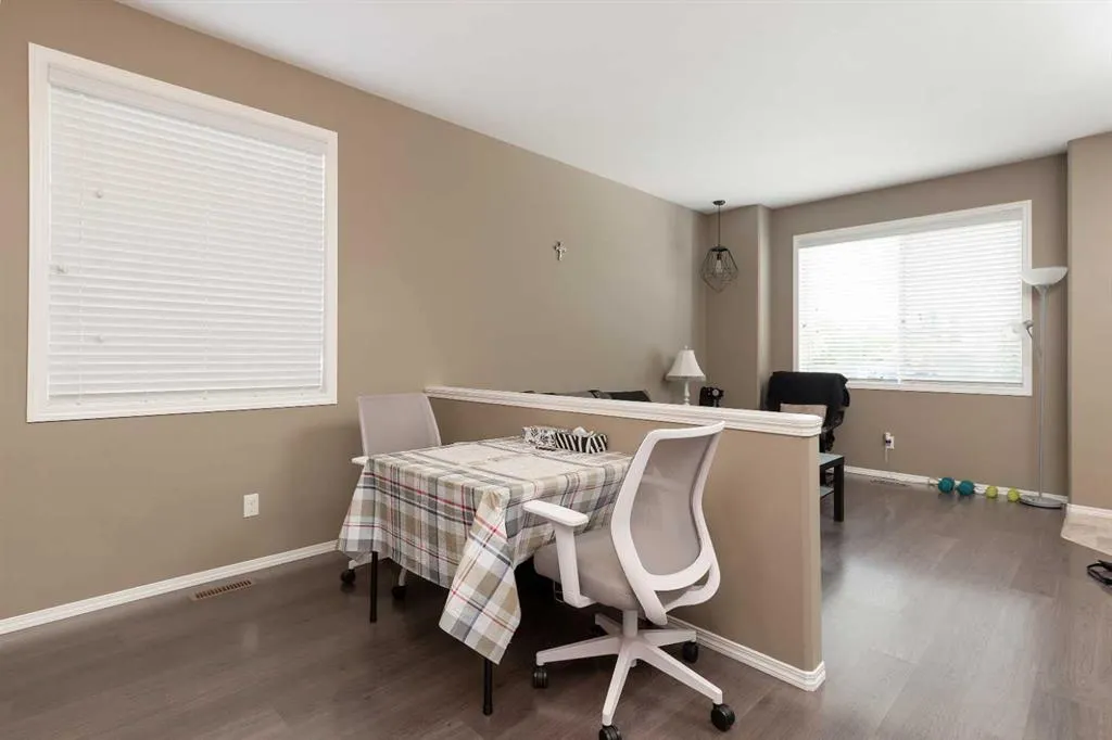 256 Sunridge Road W