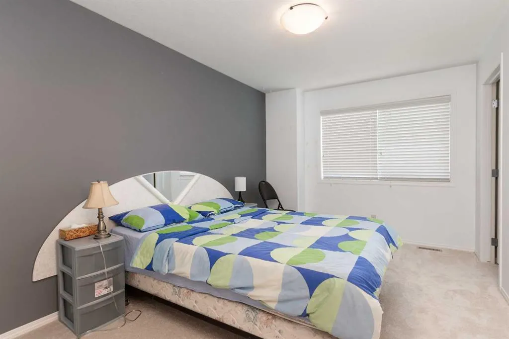 256 Sunridge Road W