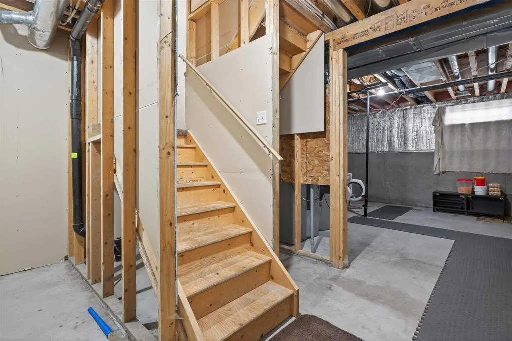 102 Canoe Square SW, #21