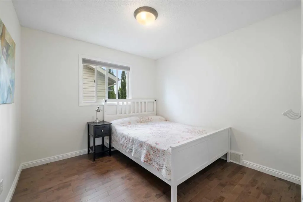 29 Sunset Close