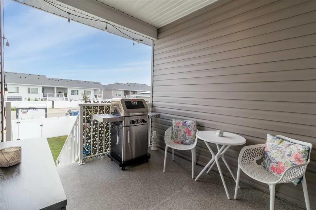 75 Ellington Crescent