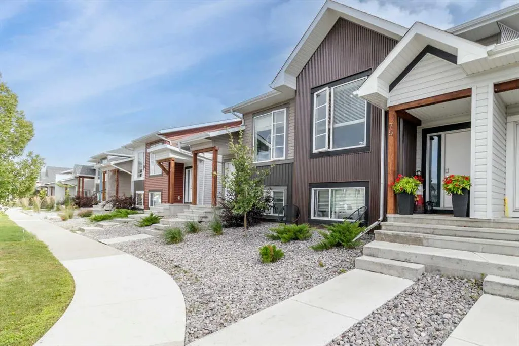 75 Ellington Crescent