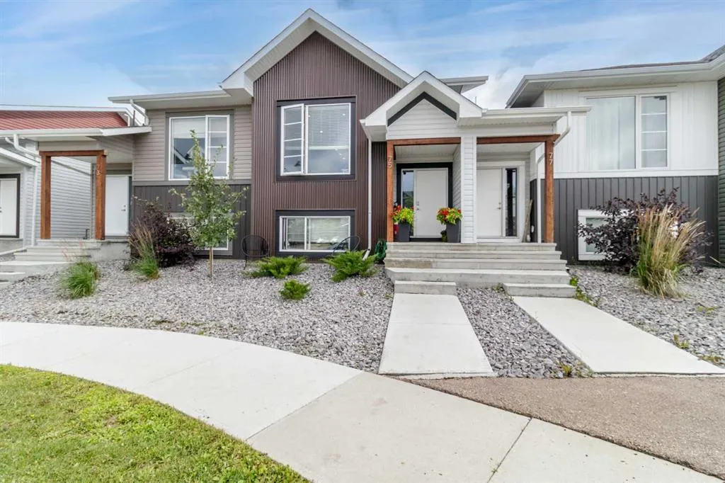 75 Ellington Crescent