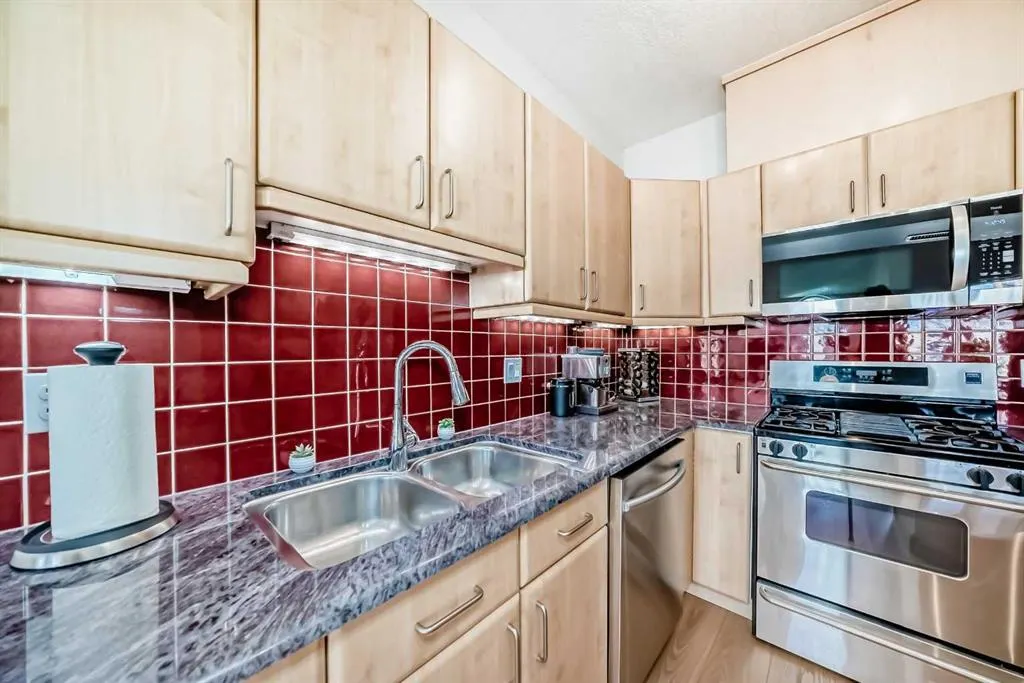 1026 12 Avenue SW, #404