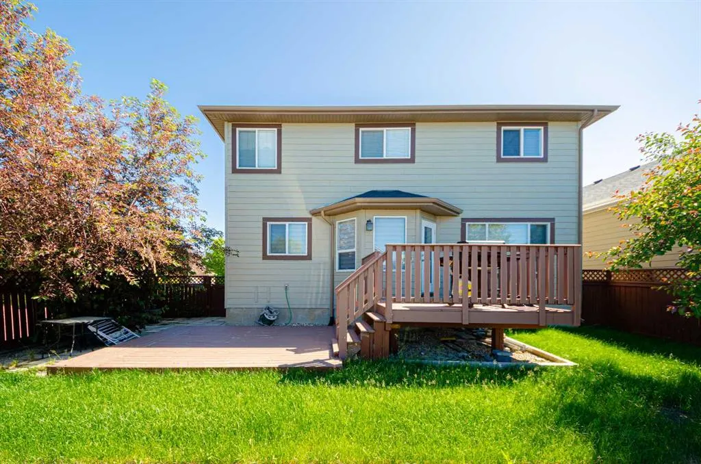 107 Thornbird Way SE