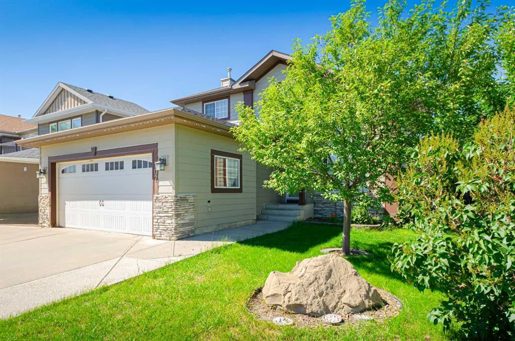 107 Thornbird Way SE