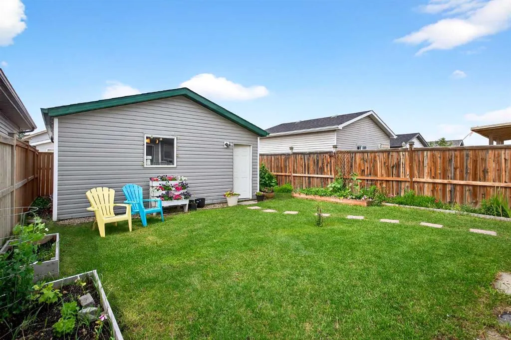 6 Martinvalley Court NE
