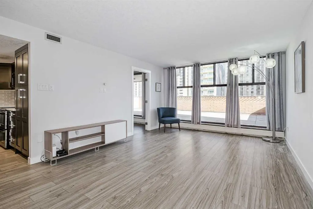 1100 8 Avenue SW, #507