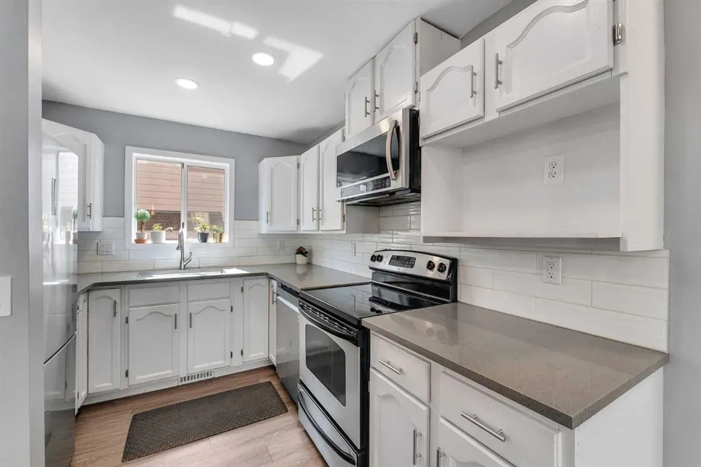63 Erin Green Way SE
