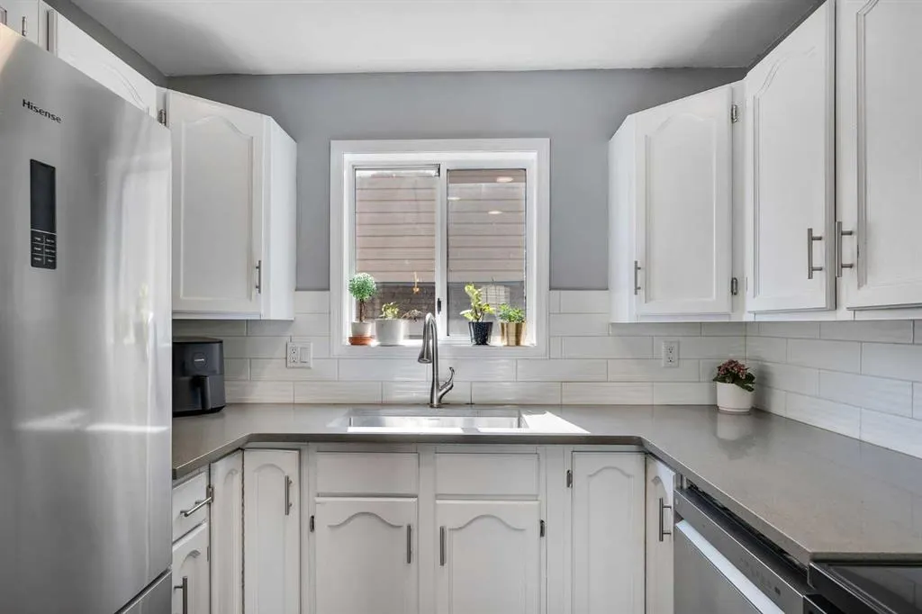 63 Erin Green Way SE