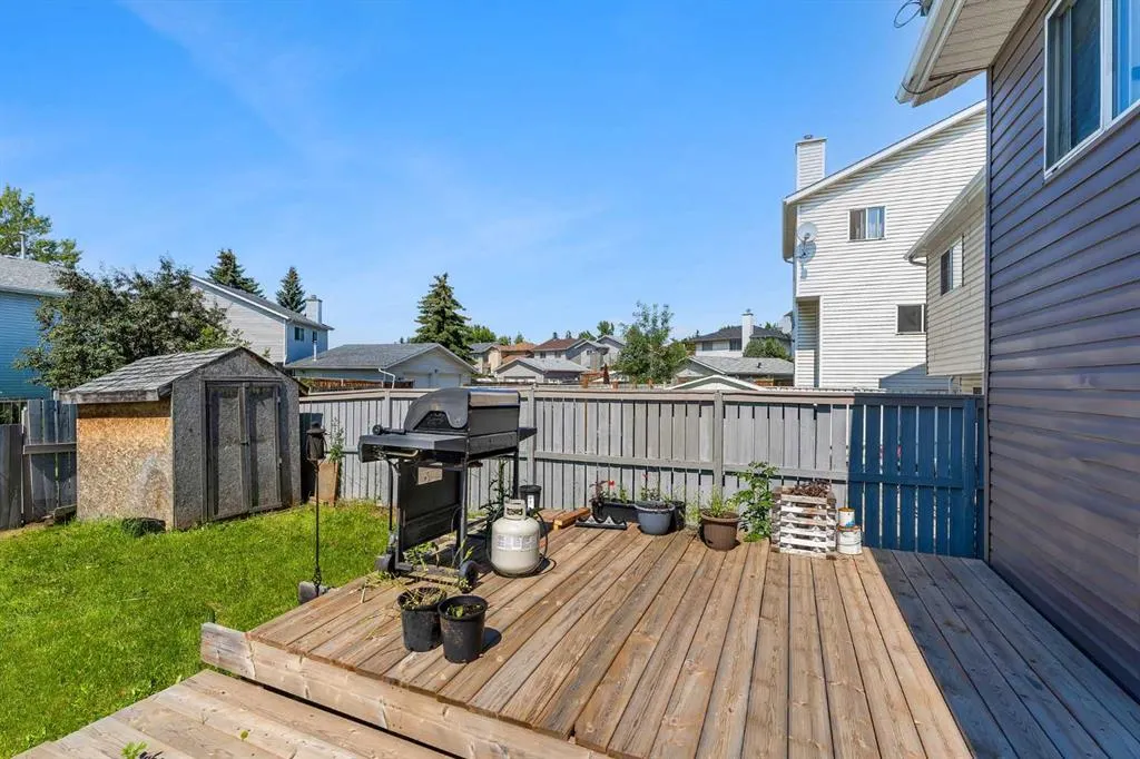 63 Erin Green Way SE
