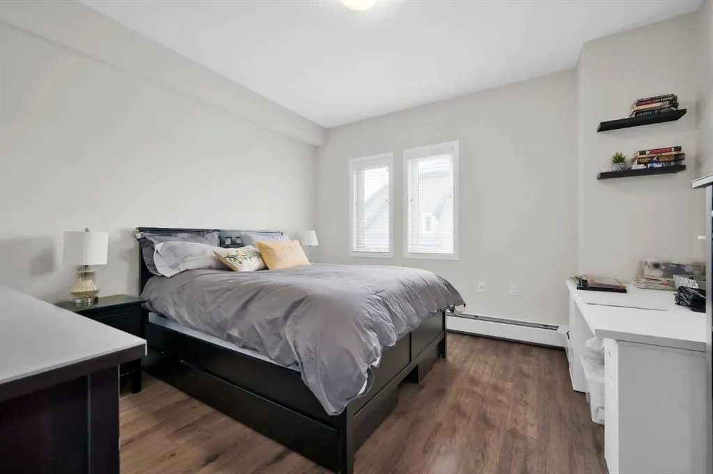 30 Mahogany Mews SE, #404
