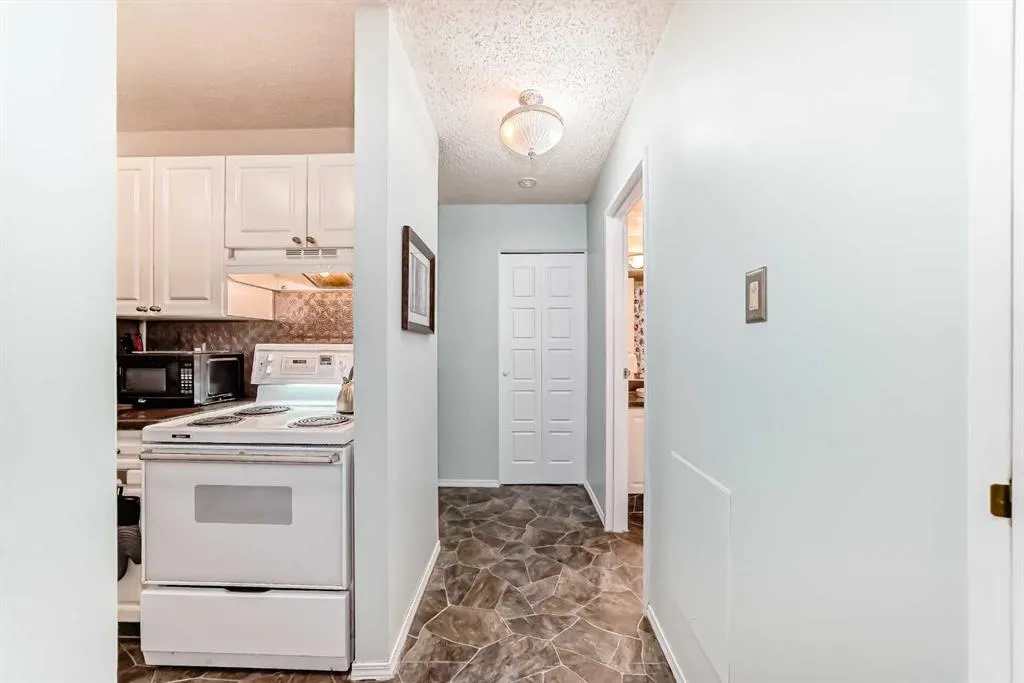 8948 Elbow Drive SW, #191