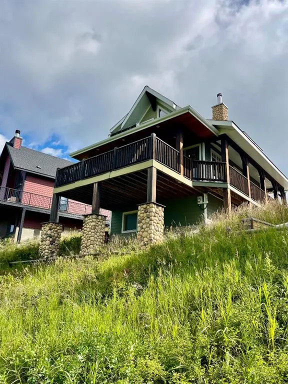 249 Cottageclub Crescent