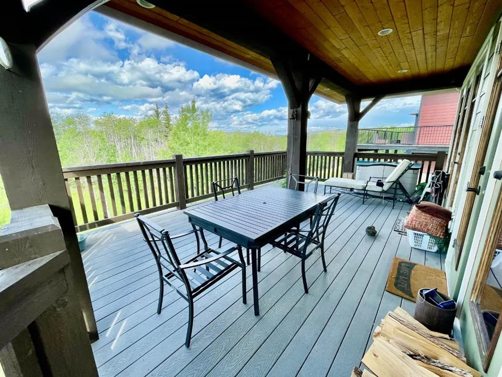 249 Cottageclub Crescent