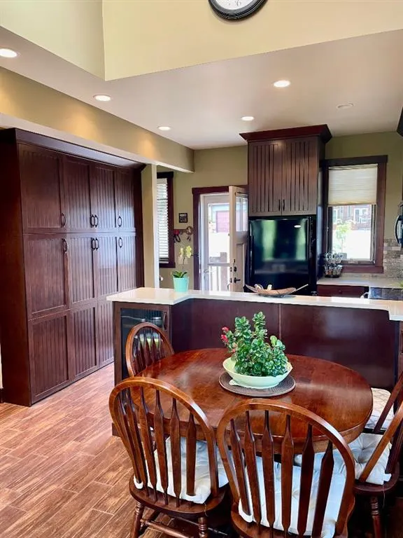 249 Cottageclub Crescent