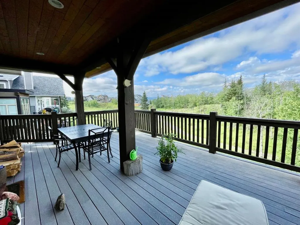 249 Cottageclub Crescent