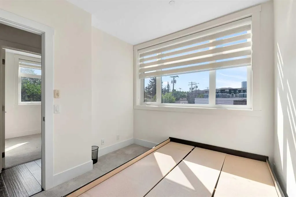 108 13 Avenue NE, #203