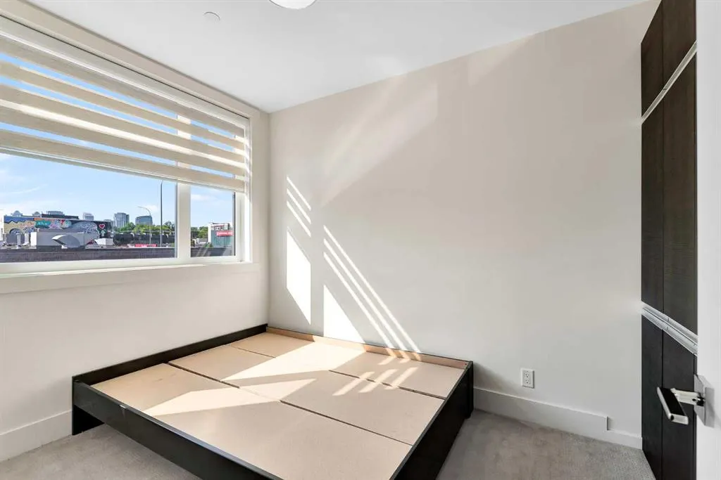 108 13 Avenue NE, #203