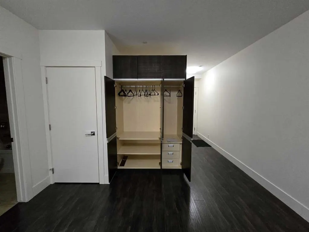 108 13 Avenue NE, #203