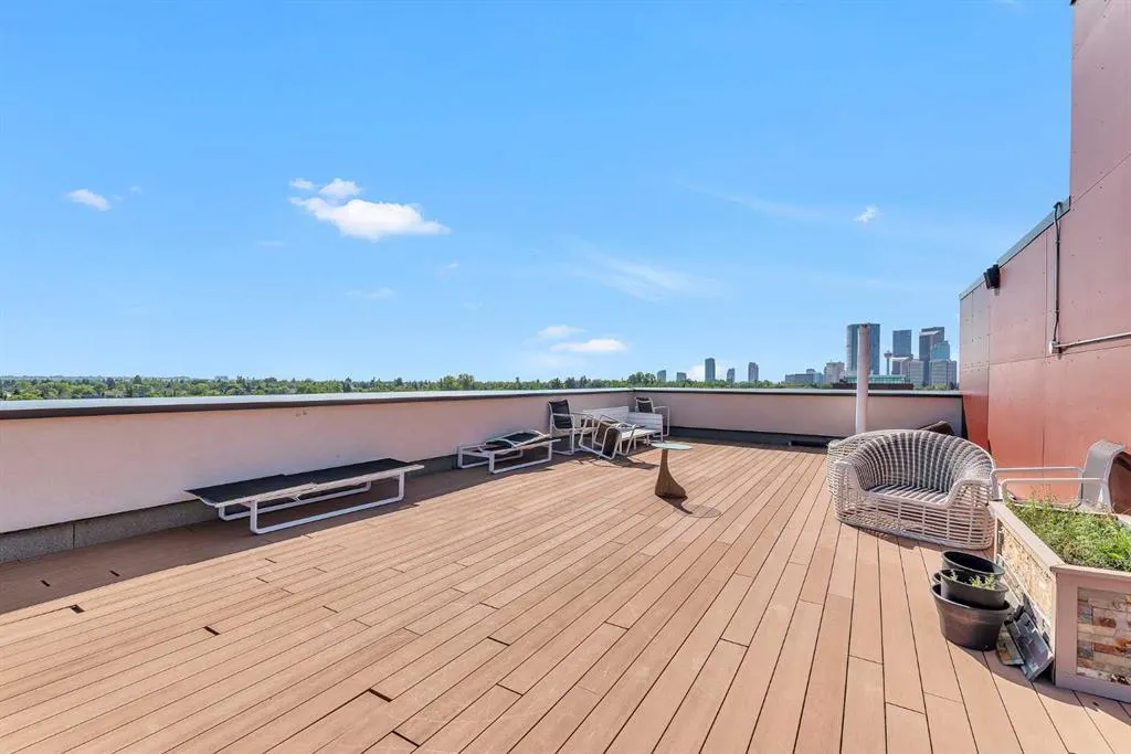 108 13 Avenue NE, #203