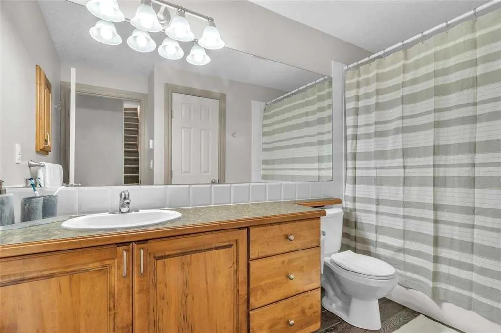 387016 Sundance Trail W