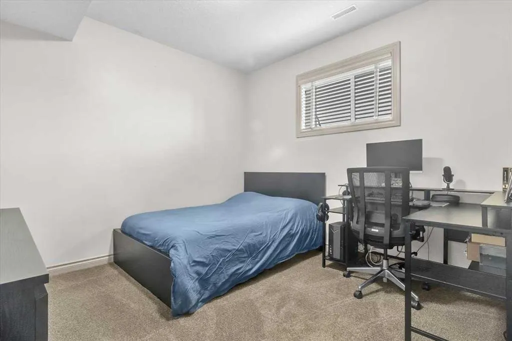 387016 Sundance Trail W