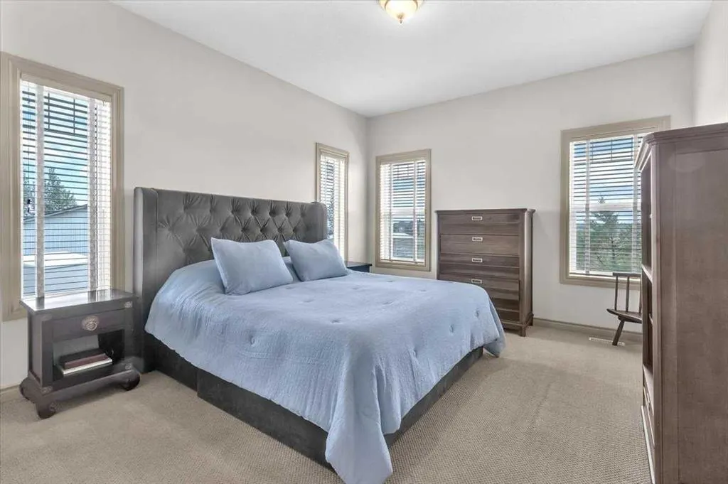 387016 Sundance Trail W