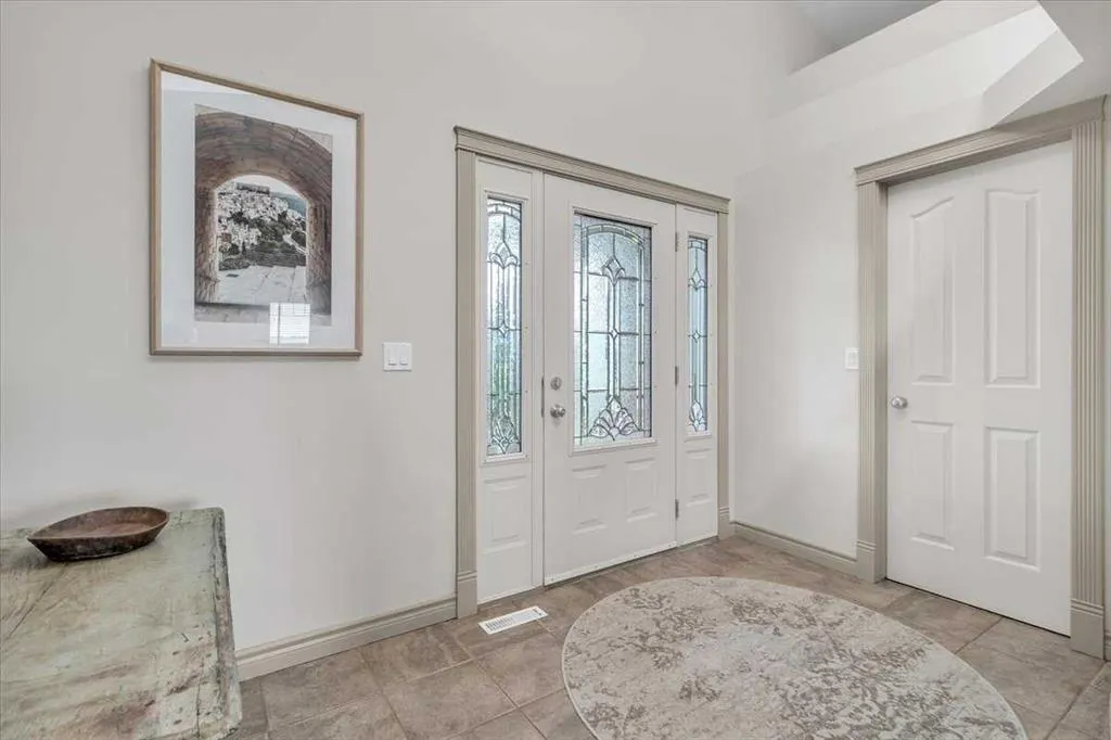 387016 Sundance Trail W
