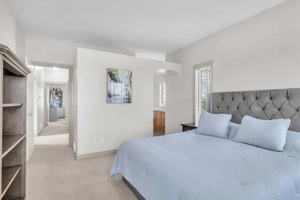 387016 Sundance Trail W