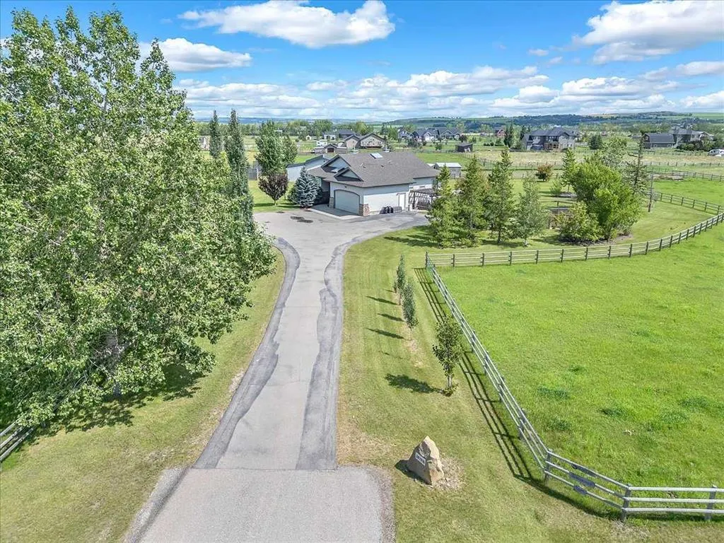 387016 Sundance Trail W