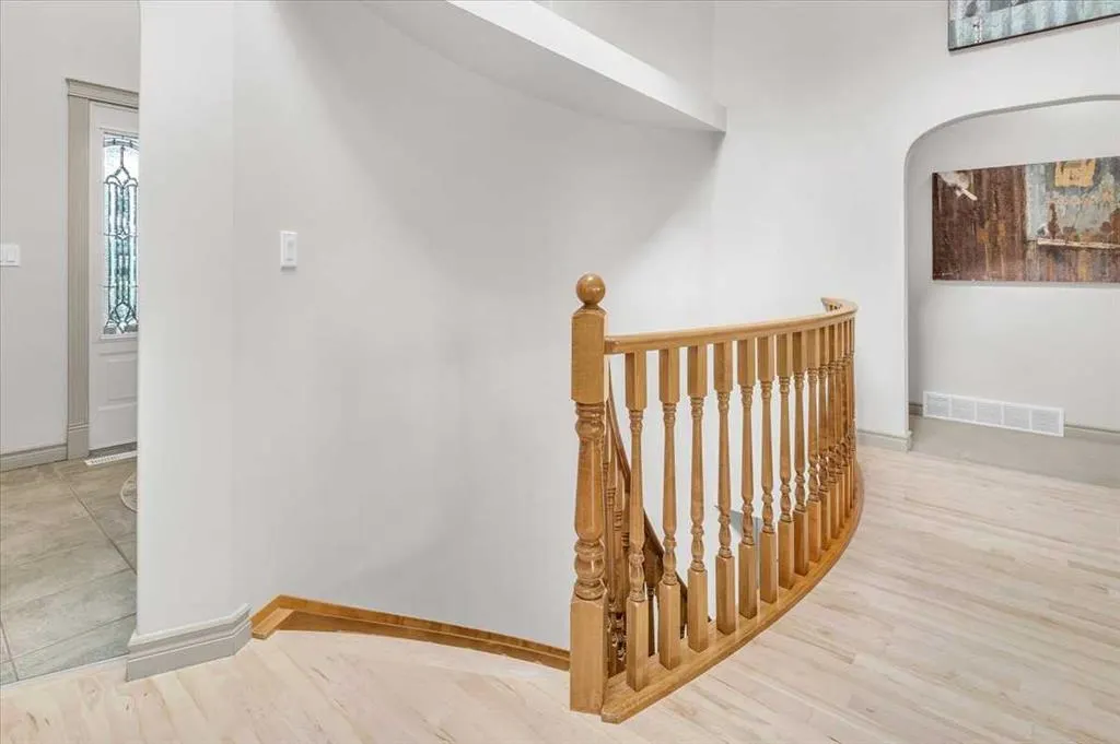 387016 Sundance Trail W