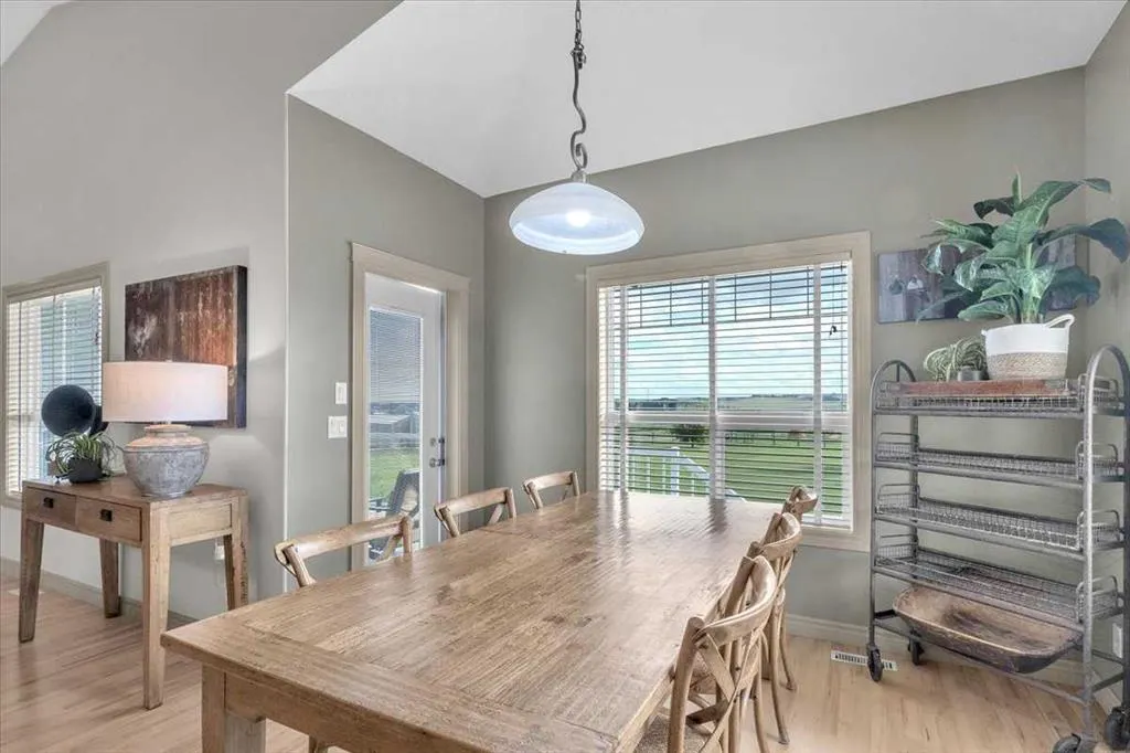 387016 Sundance Trail W