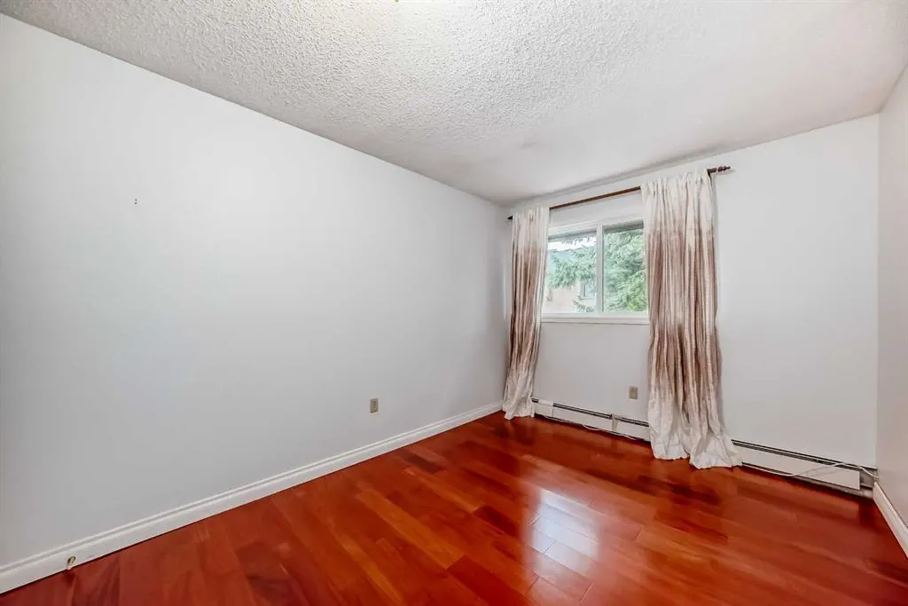 1001 68 Avenue SW, #304