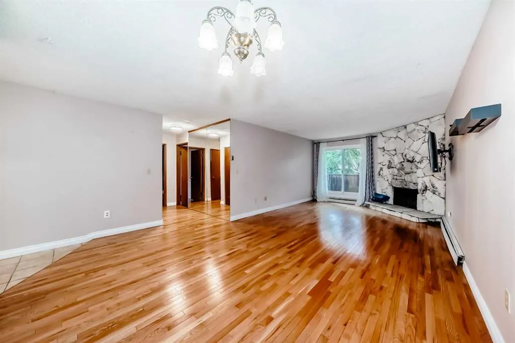 1001 68 Avenue SW, #304