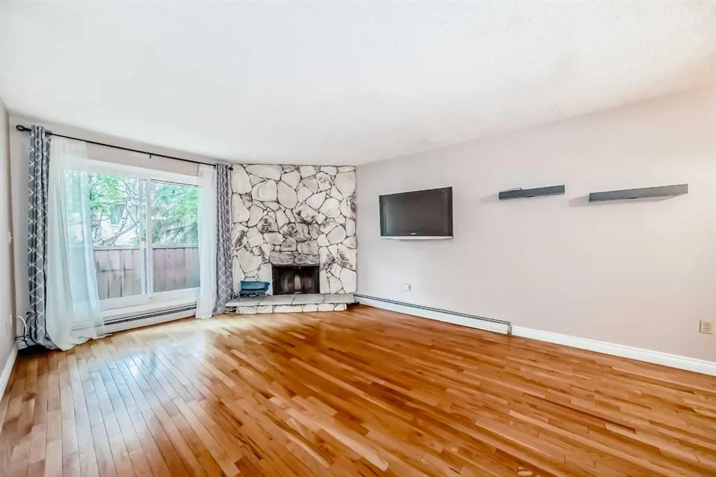 1001 68 Avenue SW, #304