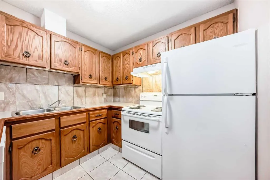 1001 68 Avenue SW, #304