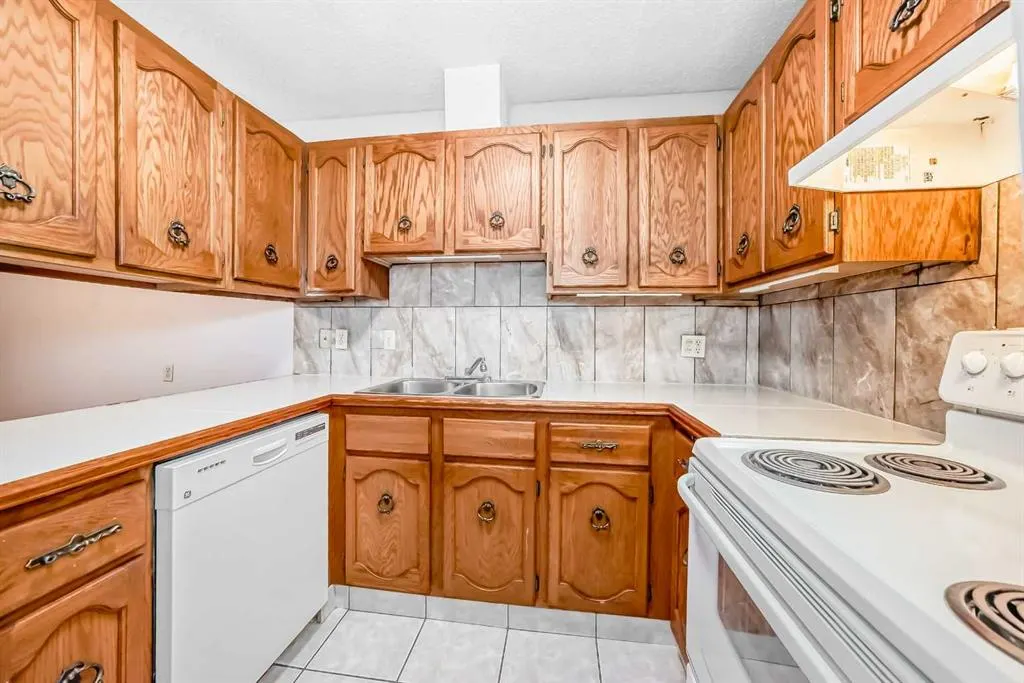 1001 68 Avenue SW, #304