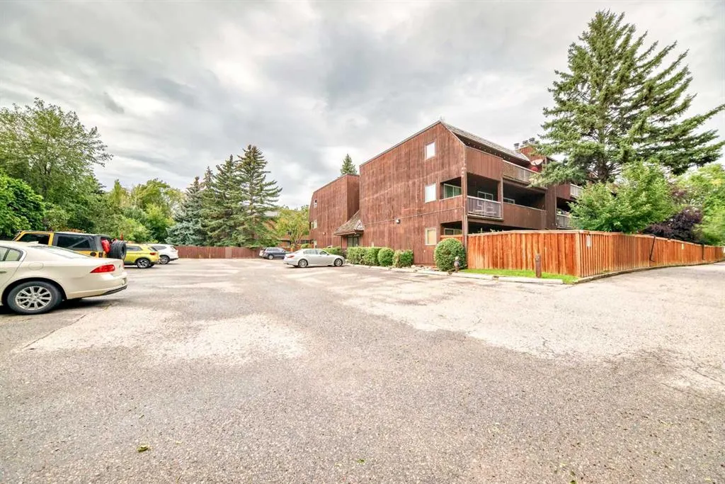 1001 68 Avenue SW, #304