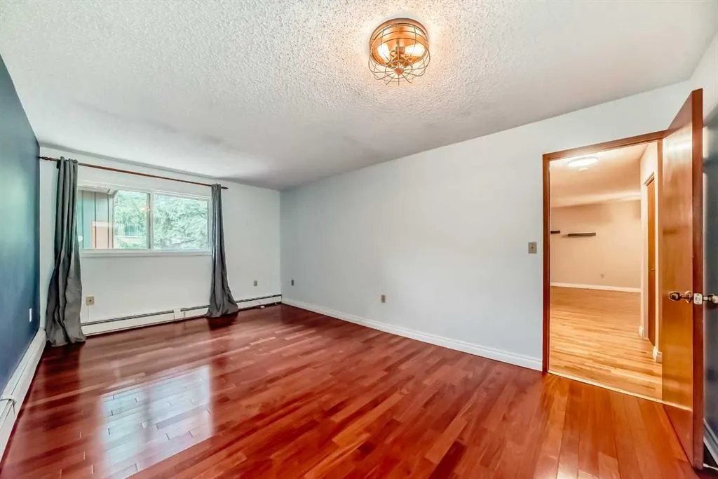 1001 68 Avenue SW, #304