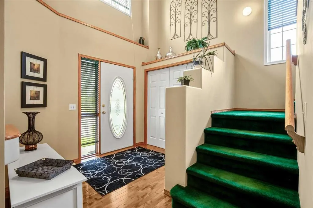 25 Country Hills Gate NW