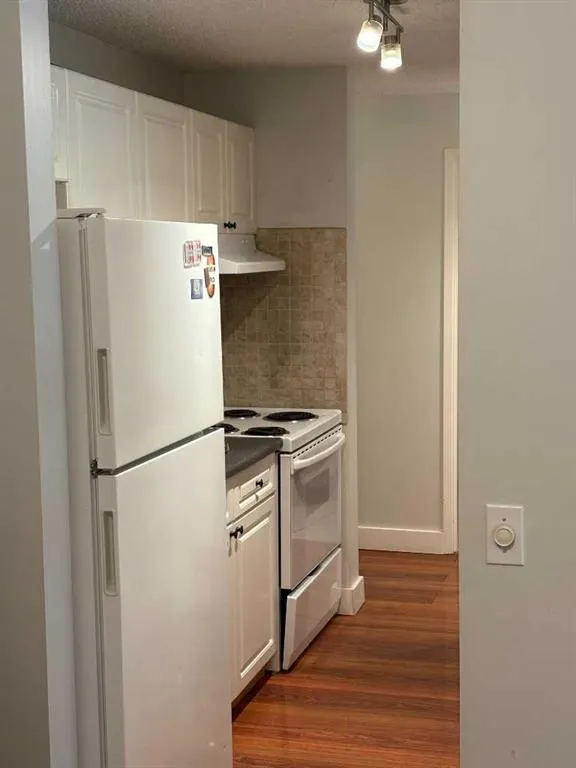 130 25 Avenue SW, #201