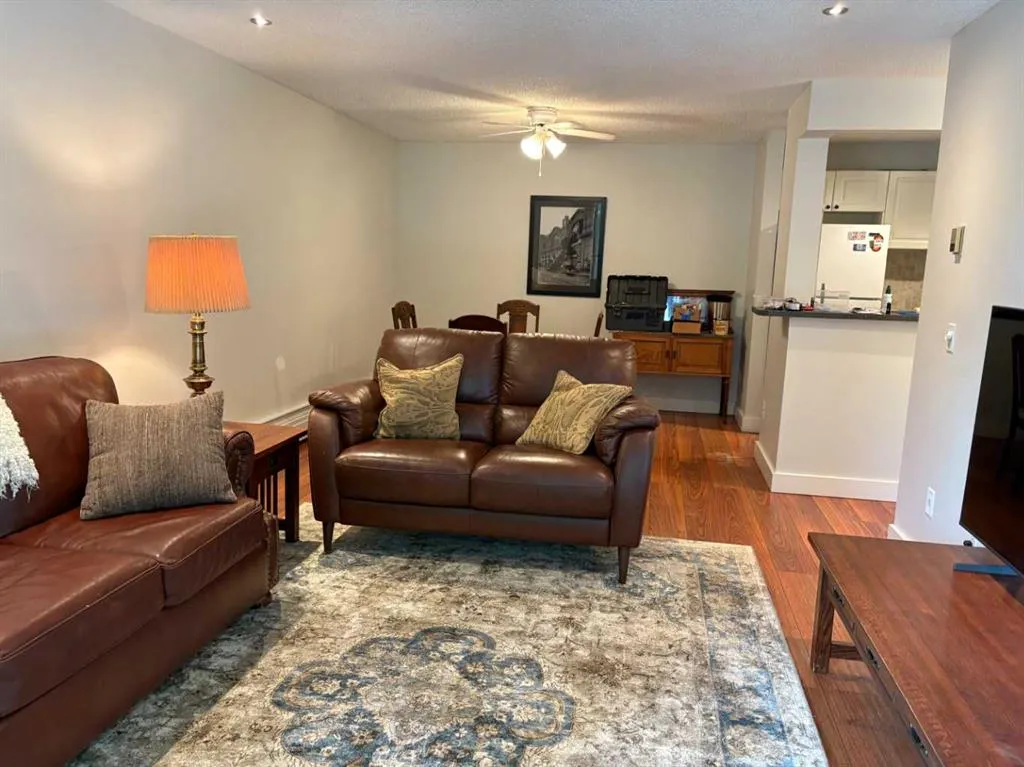 130 25 Avenue SW, #201