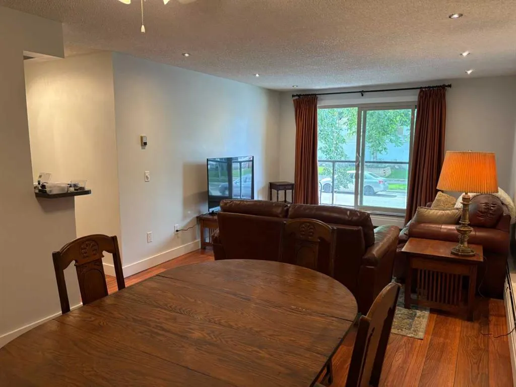 130 25 Avenue SW, #201