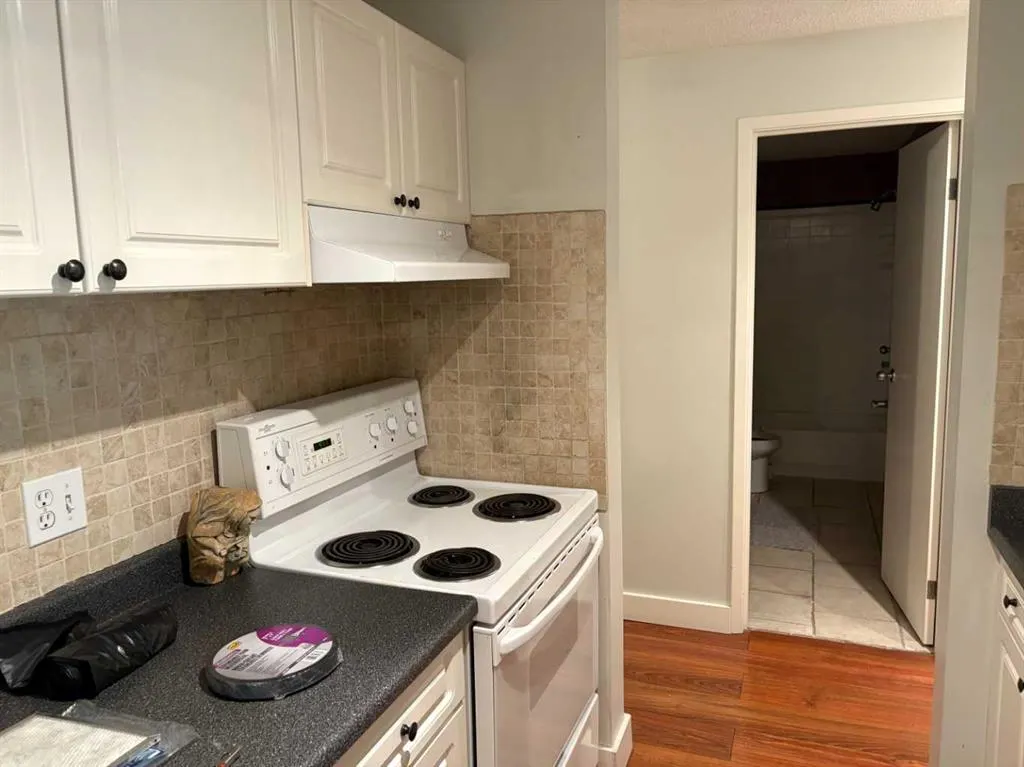 130 25 Avenue SW, #201