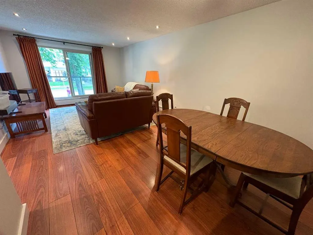 130 25 Avenue SW, #201