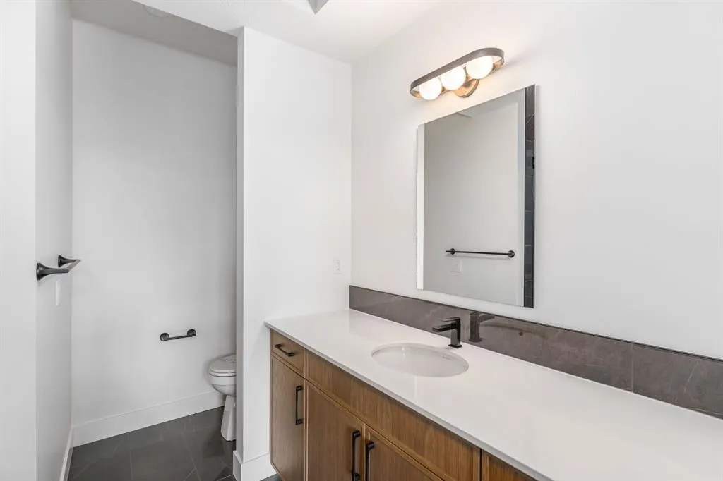 2220 26 Avenue SW, #6