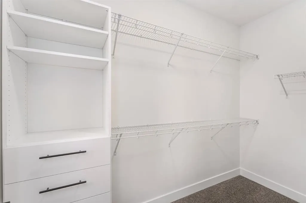2220 26 Avenue SW, #6