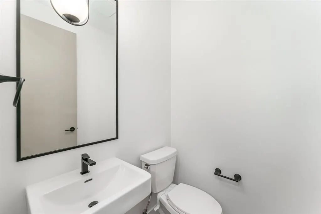 2220 26 Avenue SW, #6